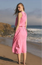 Load image into Gallery viewer, Scalloped Midi Skirt