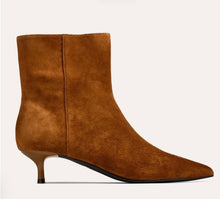Load image into Gallery viewer, Soho Boot