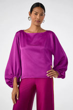 Load image into Gallery viewer, Ursa 2 Top