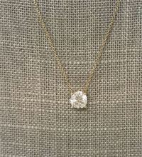 Load image into Gallery viewer, Solitaire Diamond Necklace