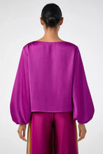 Load image into Gallery viewer, Ursa 2 Top