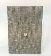 Load image into Gallery viewer, Solitaire Diamond Necklace