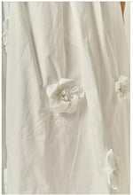 Load image into Gallery viewer, Applique Midi Skirt