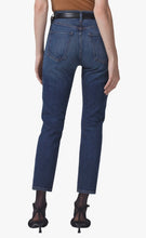 Load image into Gallery viewer, Jolene HR Vintage Slim (Everdeen)