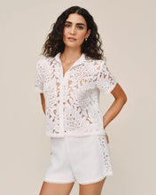 Load image into Gallery viewer, Short Sleeve Contrast Button Down