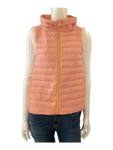 Load image into Gallery viewer, Wynn Gilt Vest