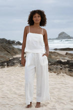 Load image into Gallery viewer, Ivy Linen Crop Pants