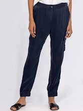 Load image into Gallery viewer, Luxe Cargo Hold Pant
