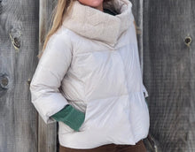 Load image into Gallery viewer, Vail Jacket