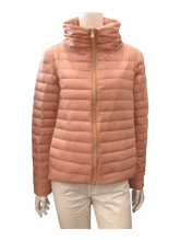 Load image into Gallery viewer, Wynn Puffer