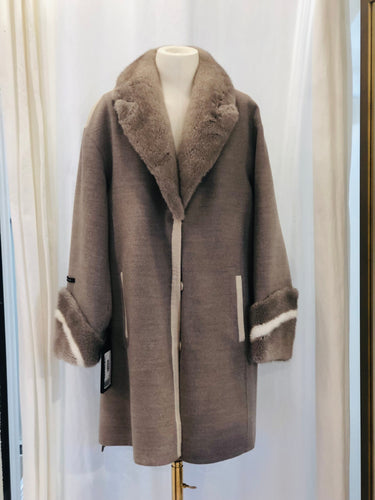 Rivo Coat Loro Piana Woole Mink Collare and Cuffs